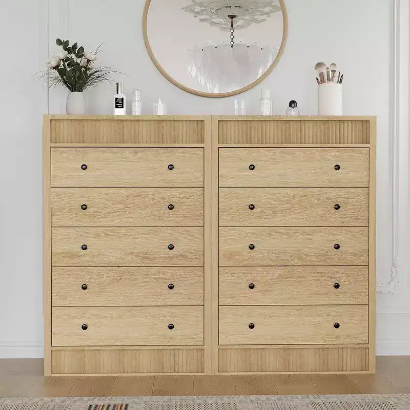 Comò moderno scanalato largo 5 cassetti, mobile contenitore in legno per camera da letto, cameretta, corridoio, soggiorno, rovere naturale 5 vani