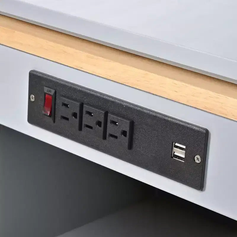 Isola da cucina con piano estraibile e rotelle, due ante in vetro integrate e tre ripiani a giorno sul lato interno