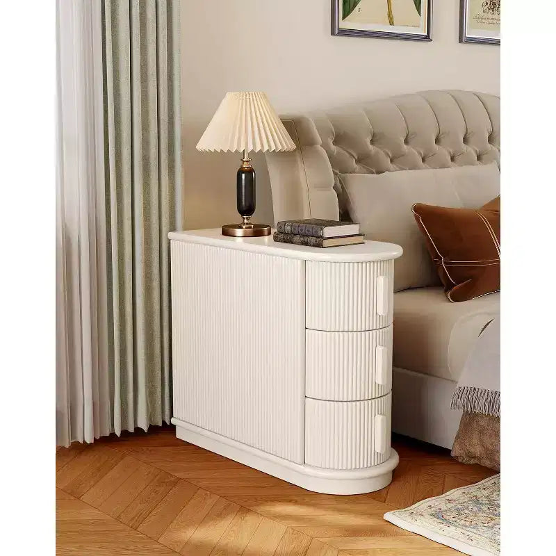 Tavolino con 3 cassetti, nessun montaggio, tavolo laterale per divano in stile moderno di metà secolo per soggiorno, comodino sottile per camera da letto, bianco